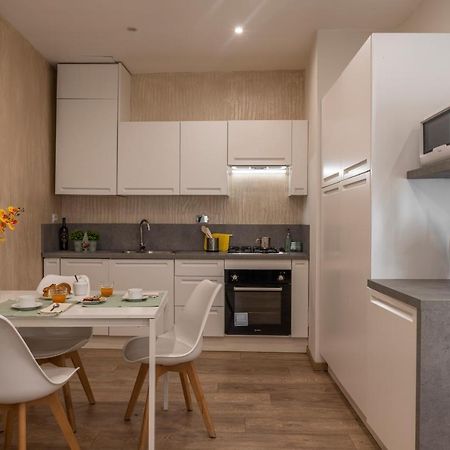 Door22 - Apartment In S. Lorenzo ฟลอเรนซ์ ภายนอก รูปภาพ